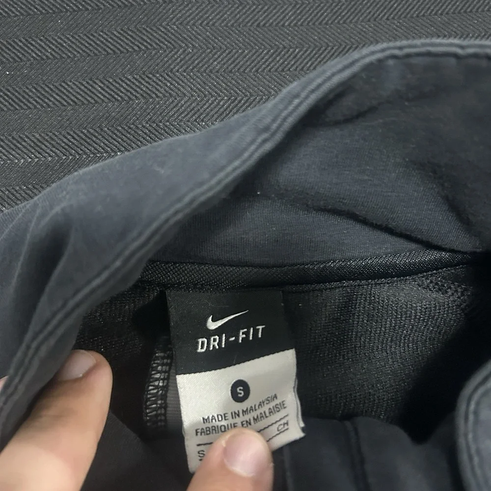 Nike Dri Fit Full Zip Up Jacket Womens Small Black Pockets Running 370704-010